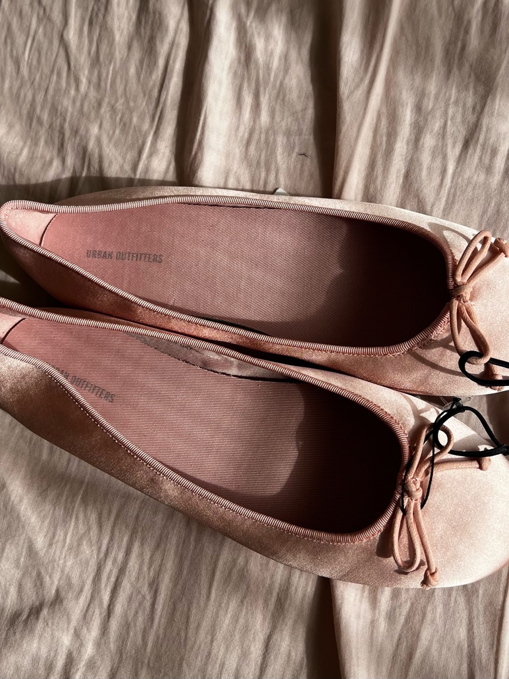 Urban Outfitters Blush Pink Ballet Flats with Bow - Picture 7 of 9